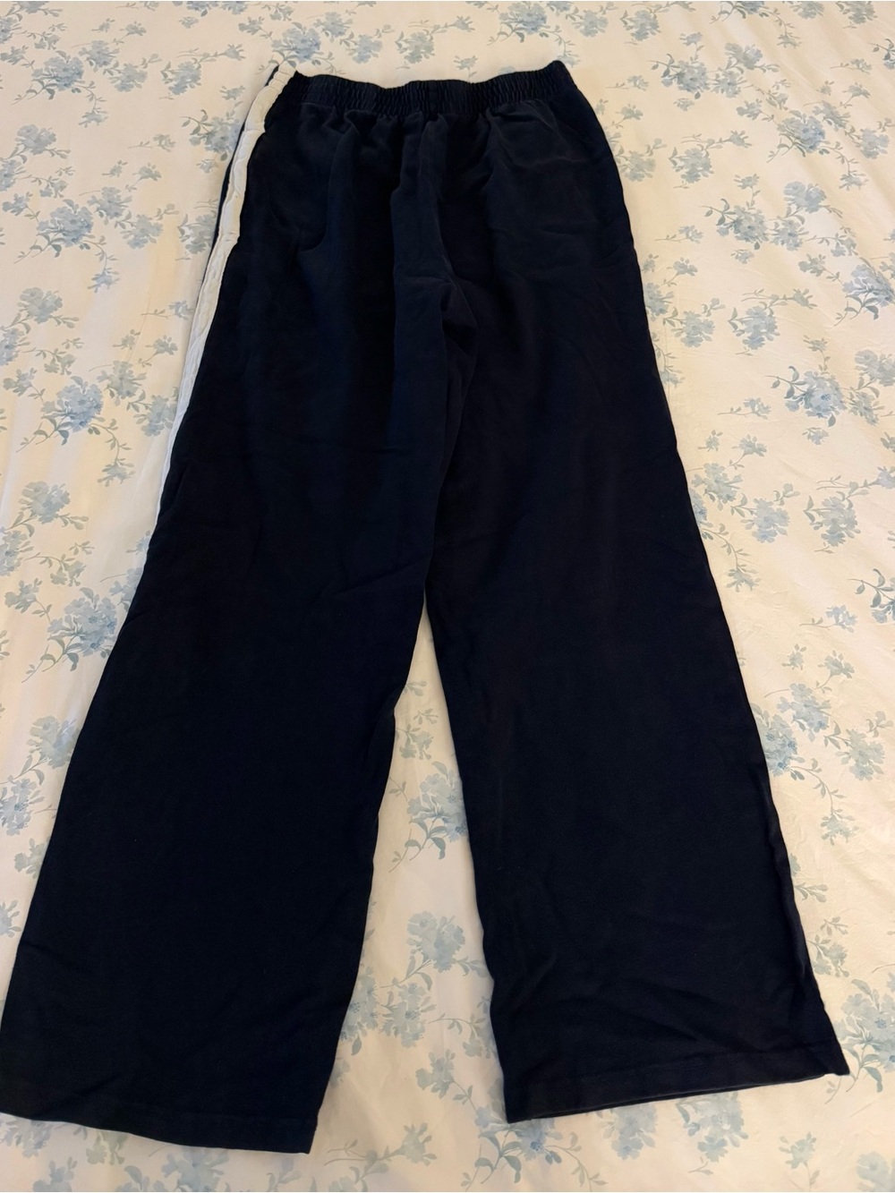 Brandy Melville Navy Track Pants with White Side Stripe - Picture 4 of 5